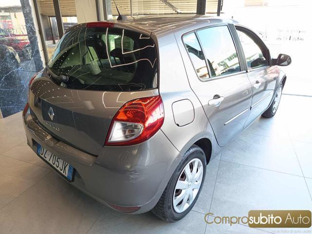 RENAULT Clio 1.2 16V 5 porte Confort