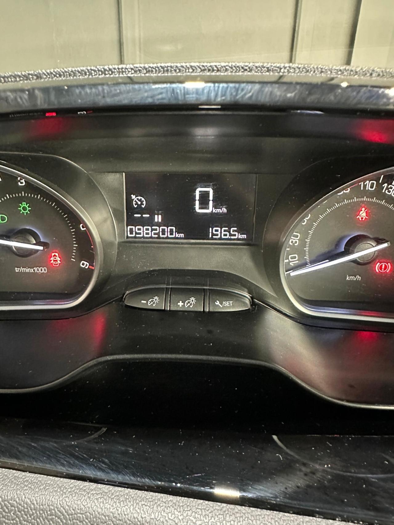 Peugeot 208 BlueHDi 102CV S&S 5 porte Allure