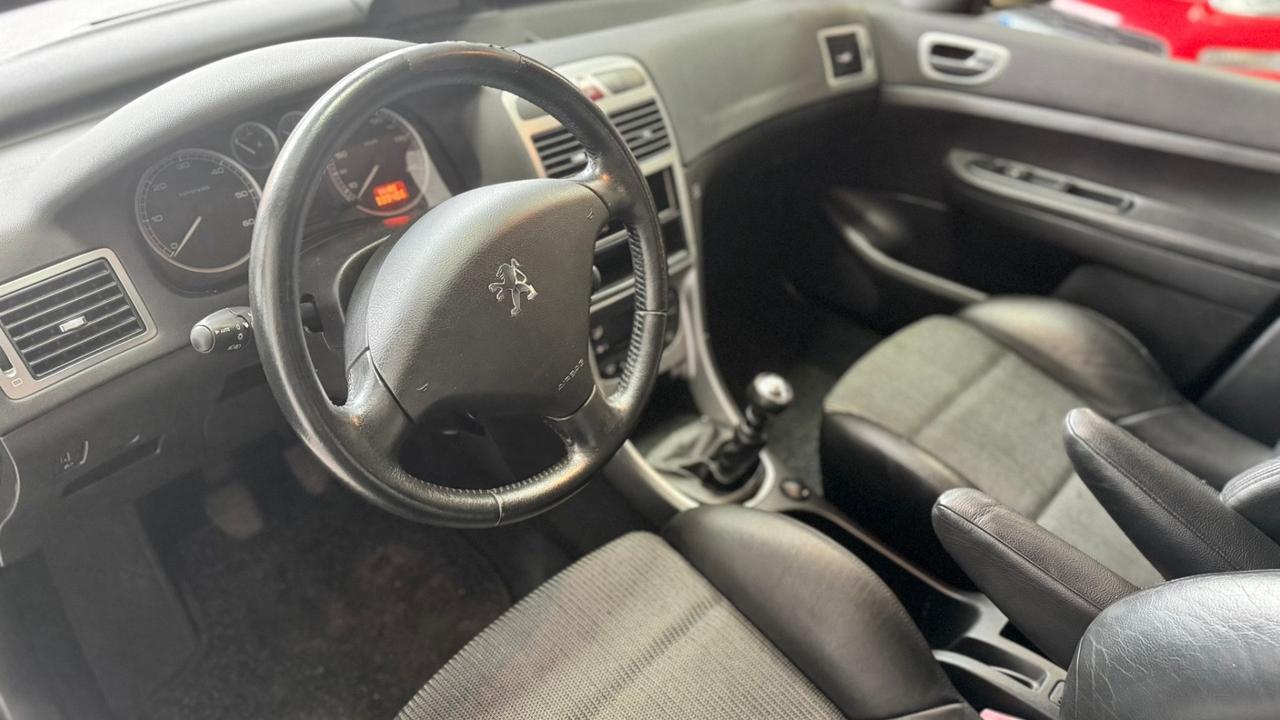 Peugeot 307 2.0 HDi FAP 5p. XS