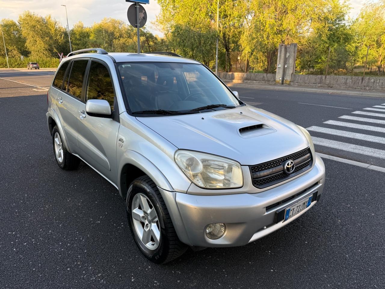 Toyota RAV 4 RAV4.com 2.0 Tdi D-4D cat 5 porte