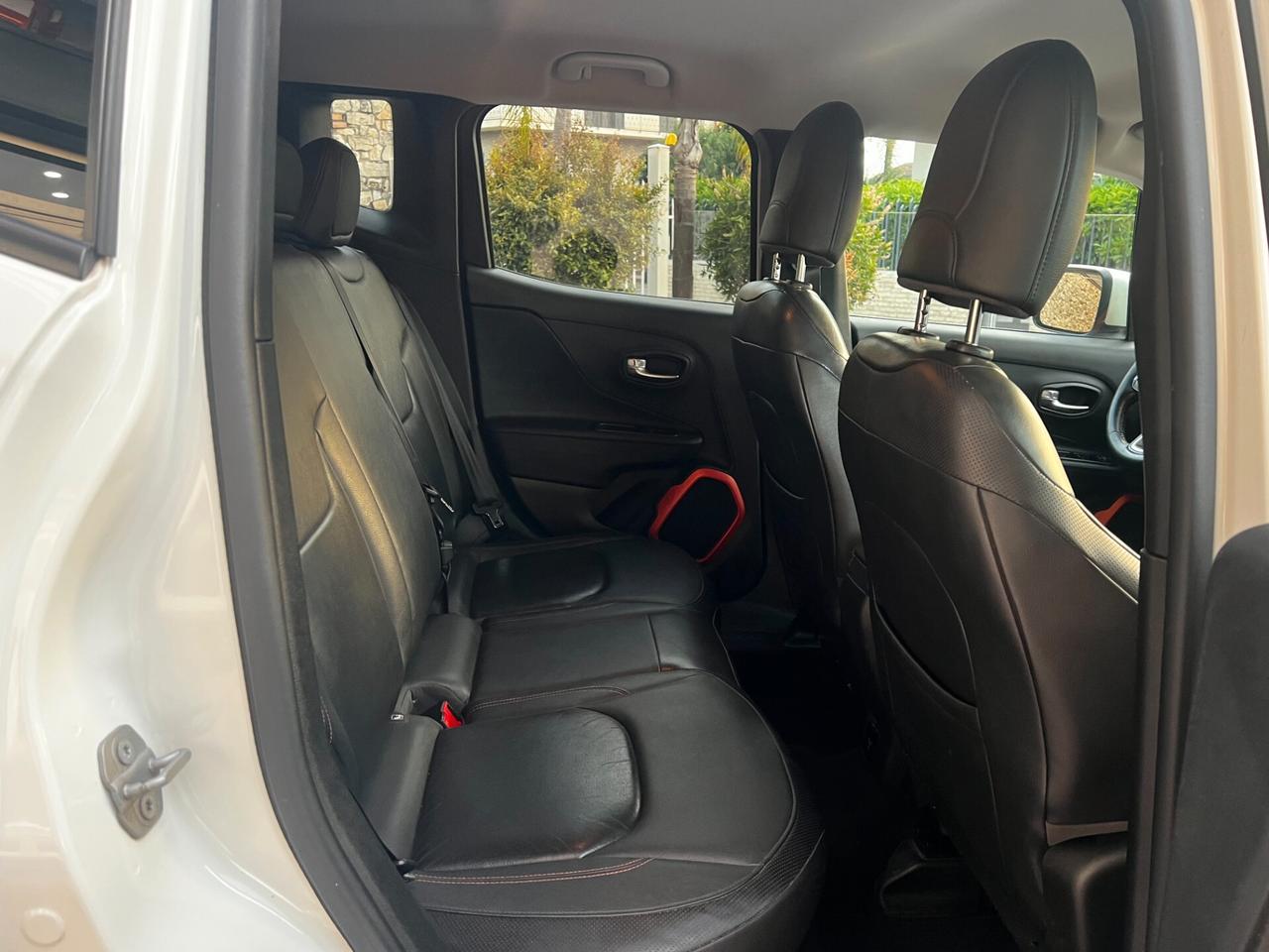 Jeep Renegade 1.6 Mjt 120 CV Limited- NAVI