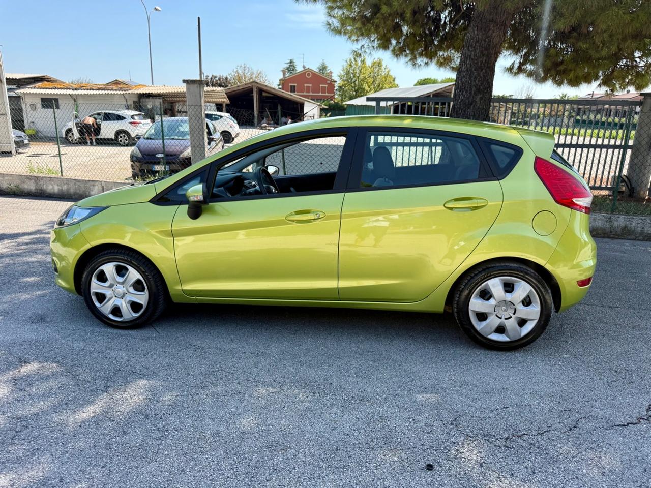 Ford Fiesta 1.2 benzina neopatentati UNIPRO