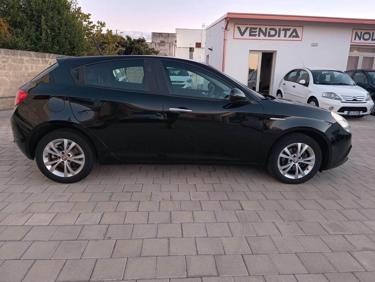 Alfa Romeo Giulietta 1.6 JTD - anno 2013