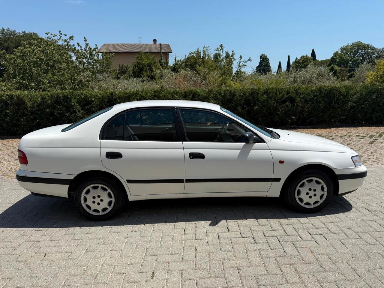 Toyota Carina E 2.0 16V cat 4 porte GLi