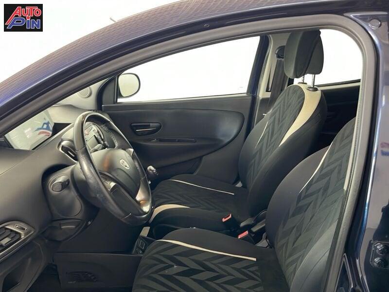 Lancia Ypsilon 1.2 69cv Gold