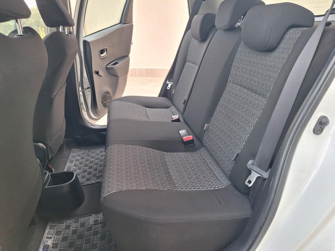 Toyota Yaris 1.0 BENZINA 5 PORTE"PERFETTA" 2013