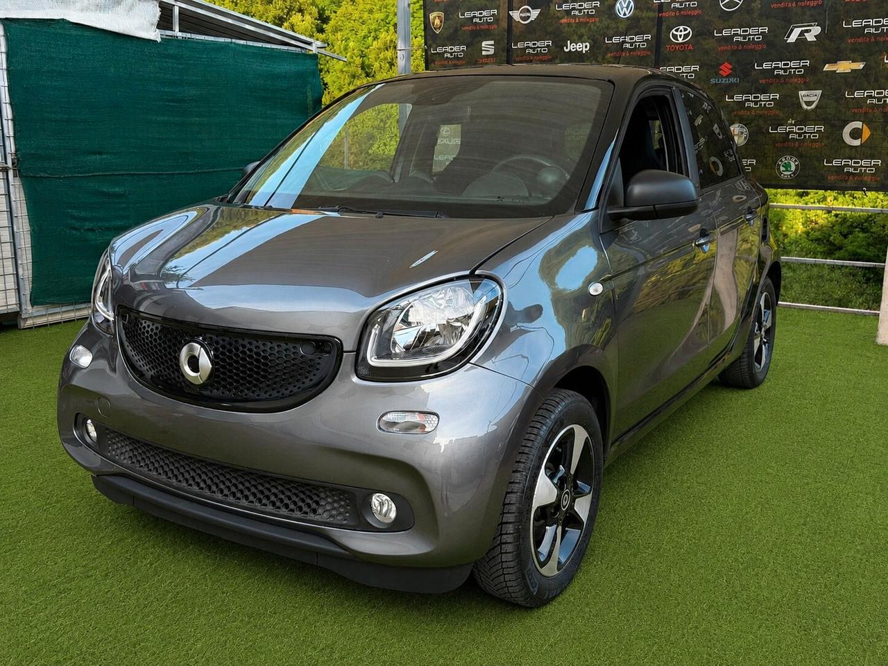 Smart ForFour 1.0 71 cv modello Prime