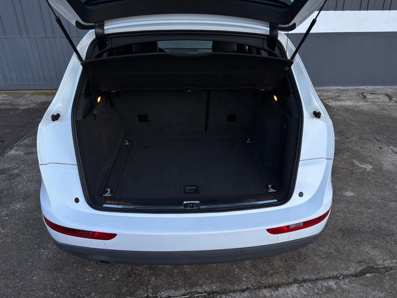 Audi Q5 2.0 TDI 177CV S line. QUATTRO S tronic