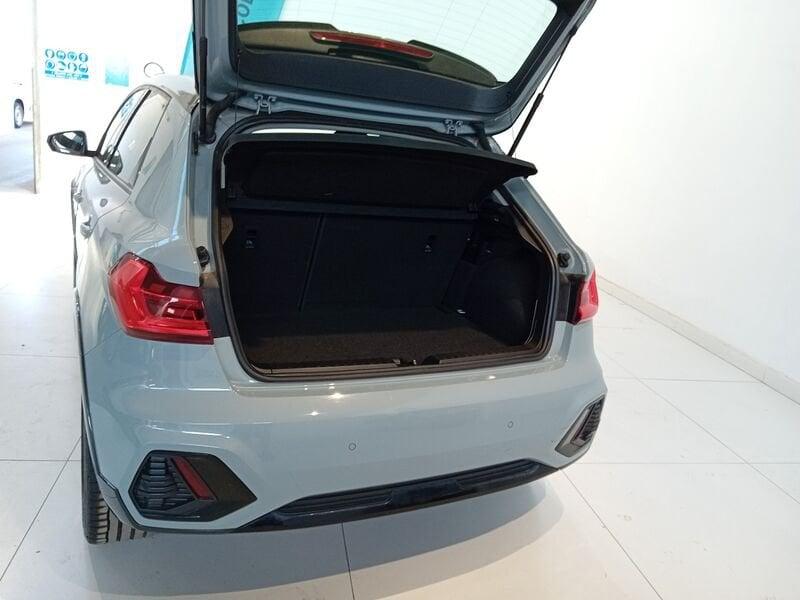 Audi A1 A1 citycarver 30 TFSI S tronic