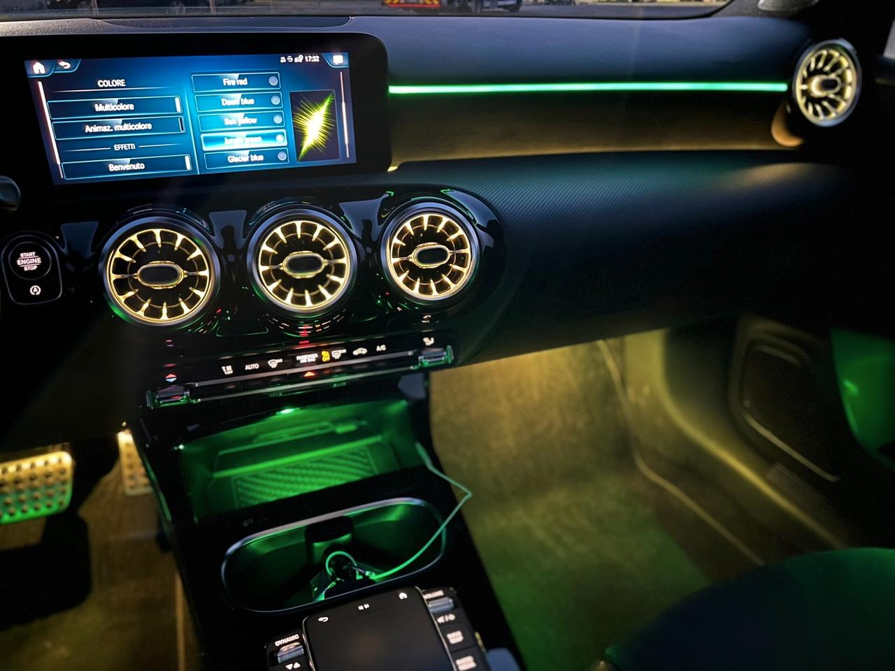 Mercedes-benz A 180 d AMG Premium 116cv AUTOMATICA PACK NIGHT