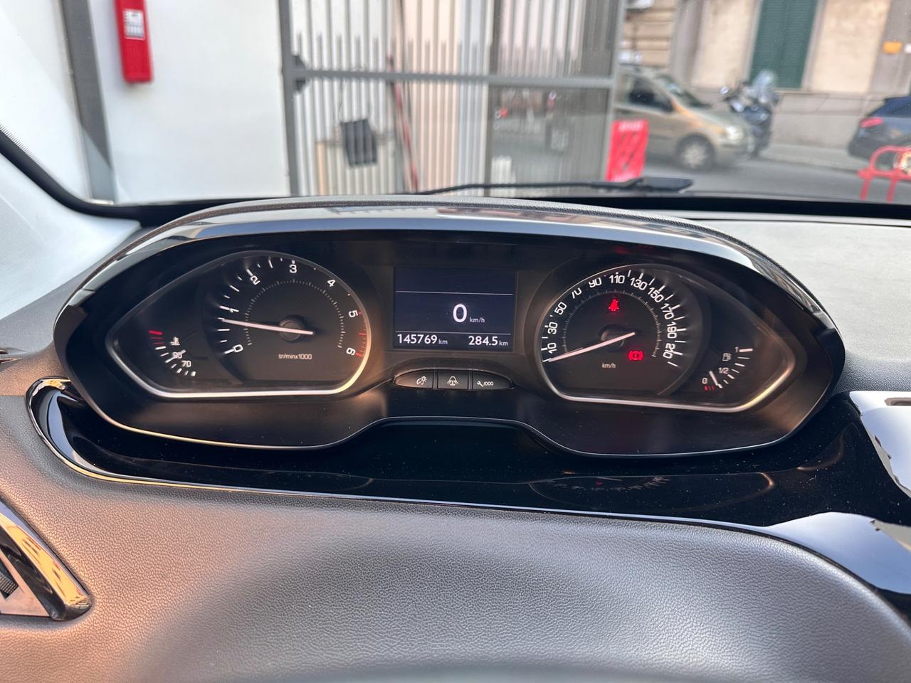 Peugeot 208 1.4 HDi 68 CV 5 porte Active