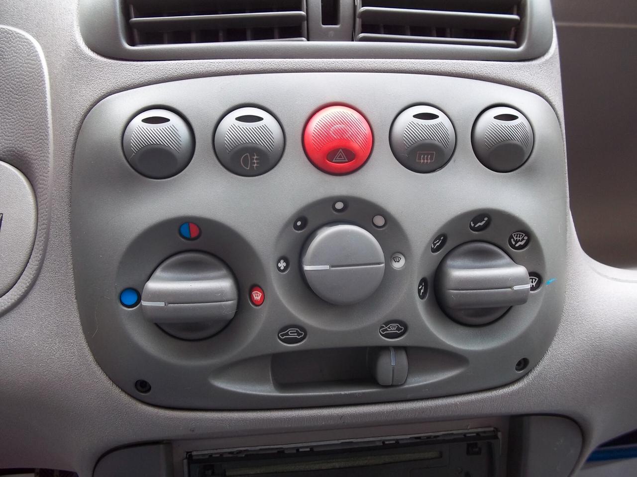 Fiat 600 1.1 Uniproprietaria 88.100 km!! Ok neopatentati Euro 4