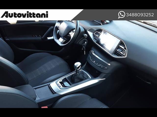 PEUGEOT 308 Station Wagon 1.2 PureTech Turbo 130cv Allure