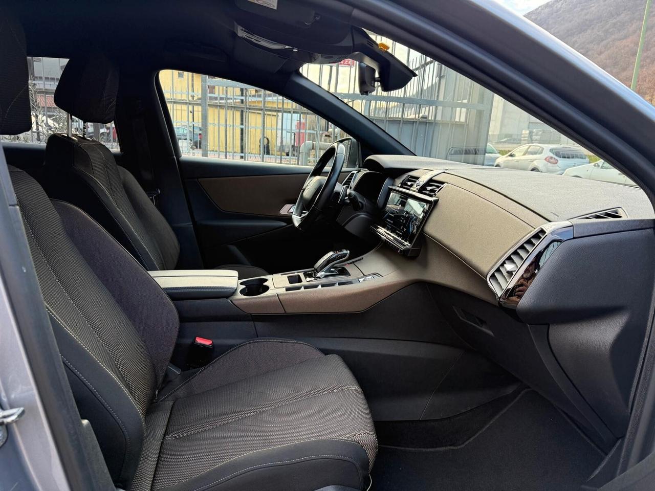 Ds 7 IBRIDA BENZINA 4 X 4