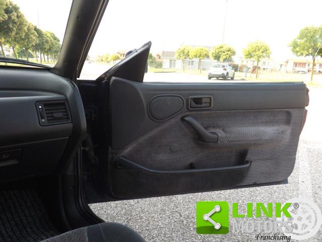 FORD Escort 1.8i 16V cat Cabrio XR