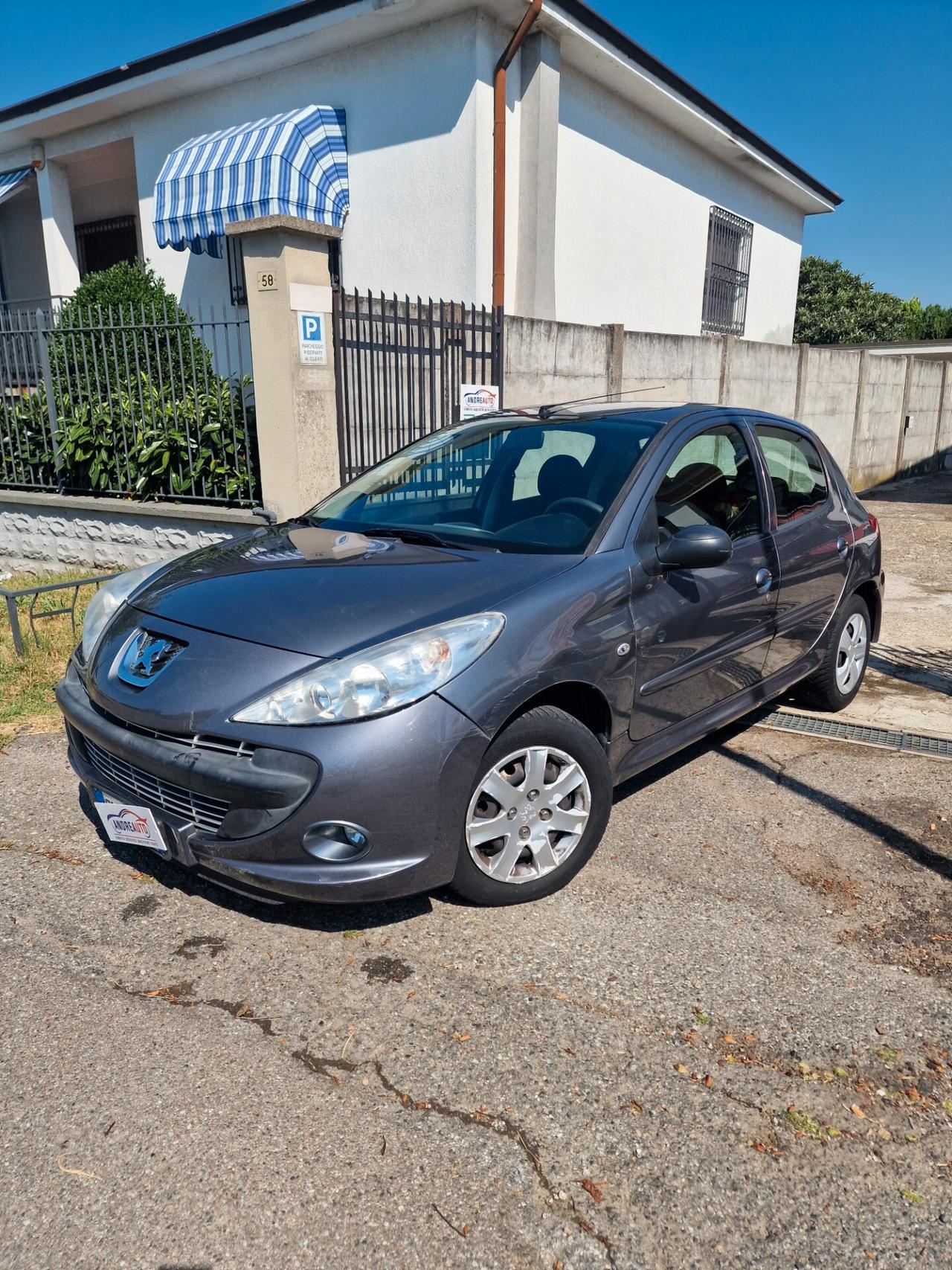 Peugeot 206 Plus 1.1 60CV 5p. distribuzione ok.