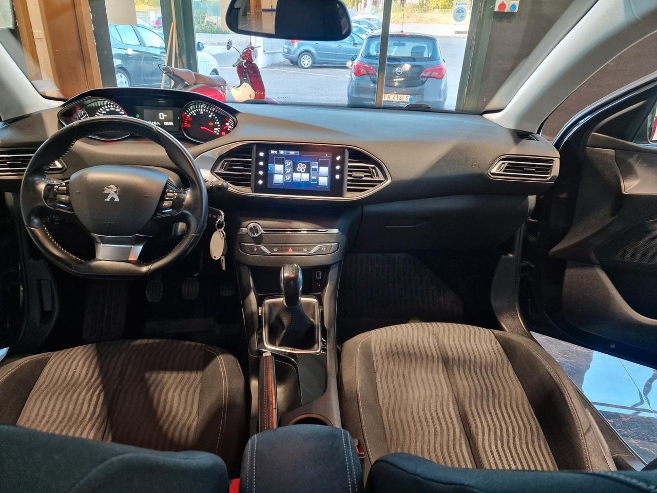 Peugeot 308 BlueHDi 100 S&S Business
