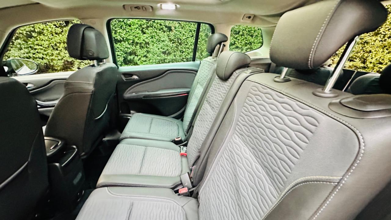 Opel Zafira Tourer 2.0 CDTi 130CV. 7 posti. Multispazio