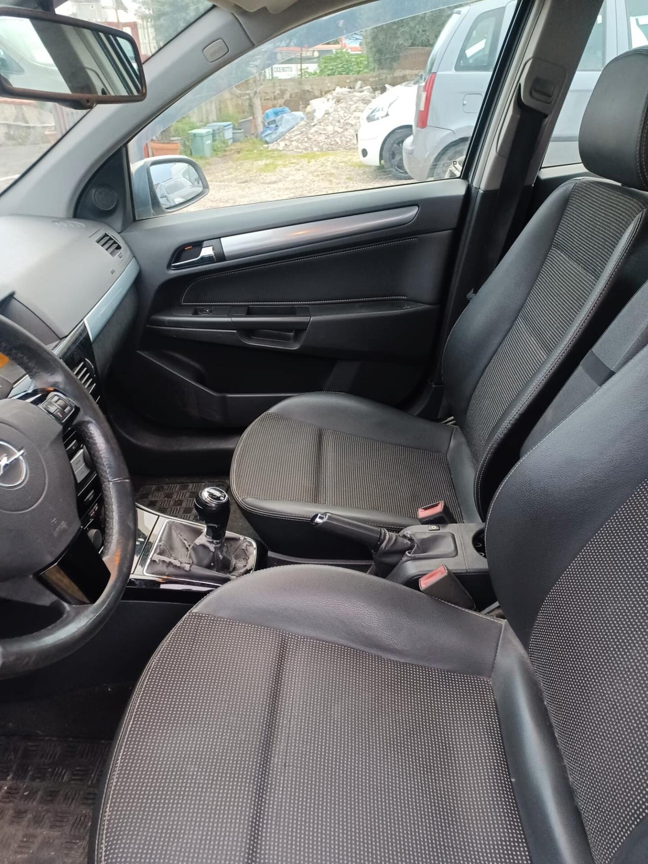 Opel Astra 1.7 CDTI 125CV 5 porte Cosmo