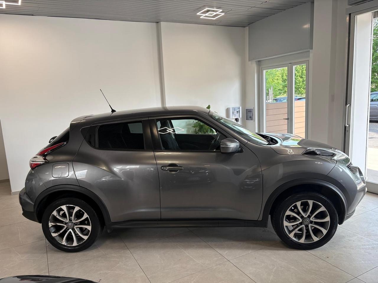 Nissan Juke 1.6 DIG-T 190 Xtronic 4WD Tekna