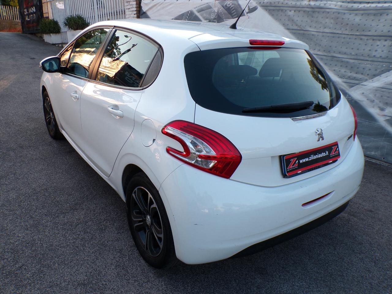 Peugeot 208 1.4 HDi 68 CV 5 porte Access