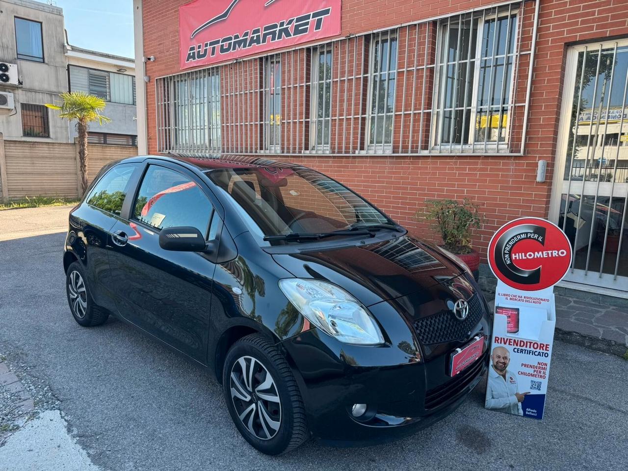 Toyota Yaris 1.0 69CV 3 porte Sol