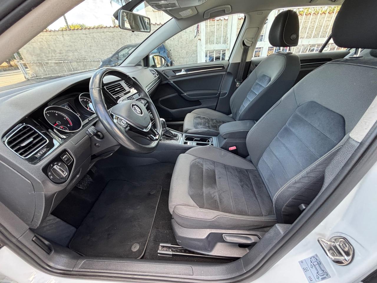 VW GOLF 1.6 TDI 105 AUTOMATICO DSG SOLI 95.000KM