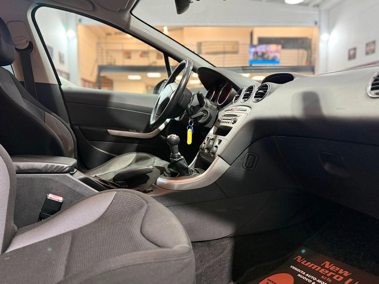 Peugeot 308 1.6 8V HDi 92CV 5p. Active 2012