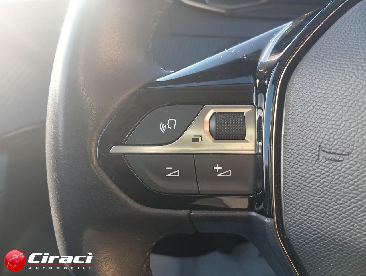 Peugeot 2008 BlueHDi 110 Allure