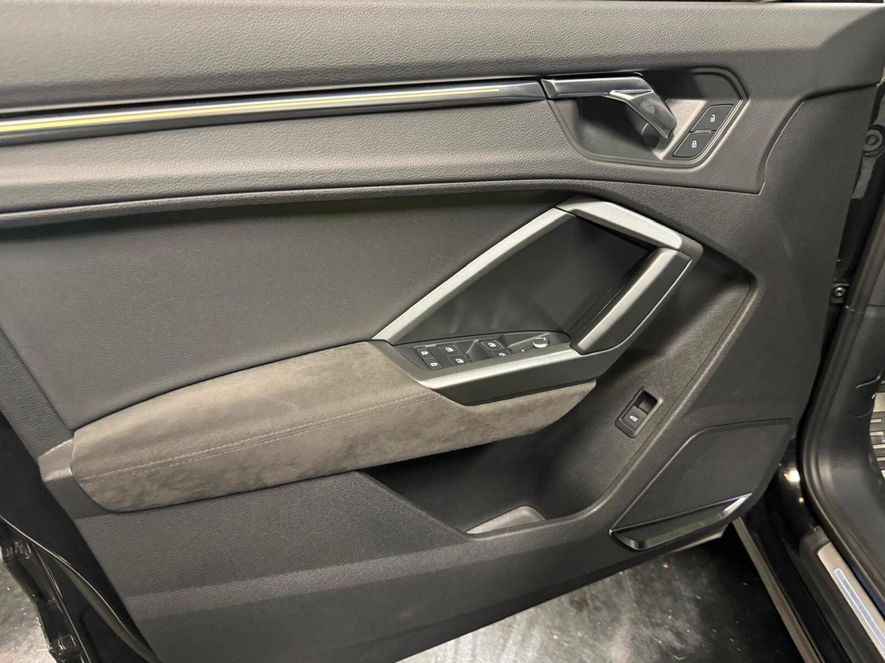 Audi RSQ3 SPB quattro S tronic