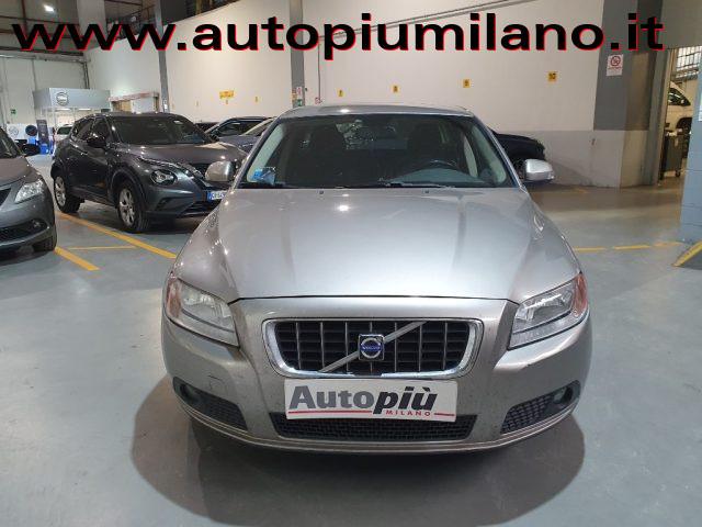 VOLVO V70 D3 Momentum