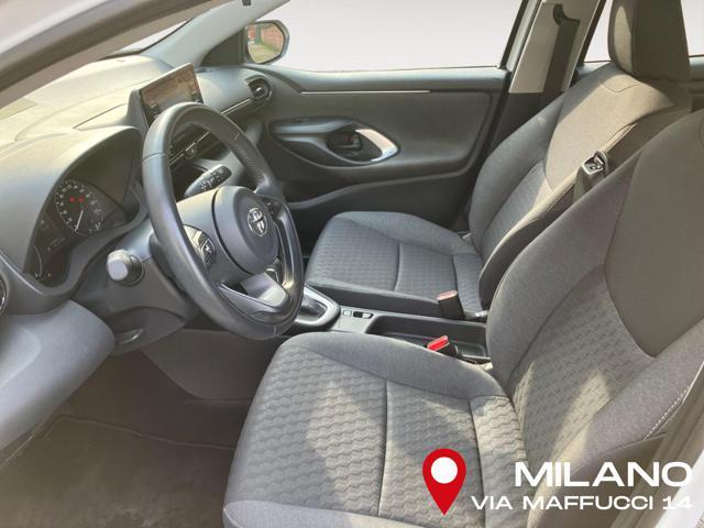 TOYOTA Yaris 1.5 Hybrid 5 porte Business