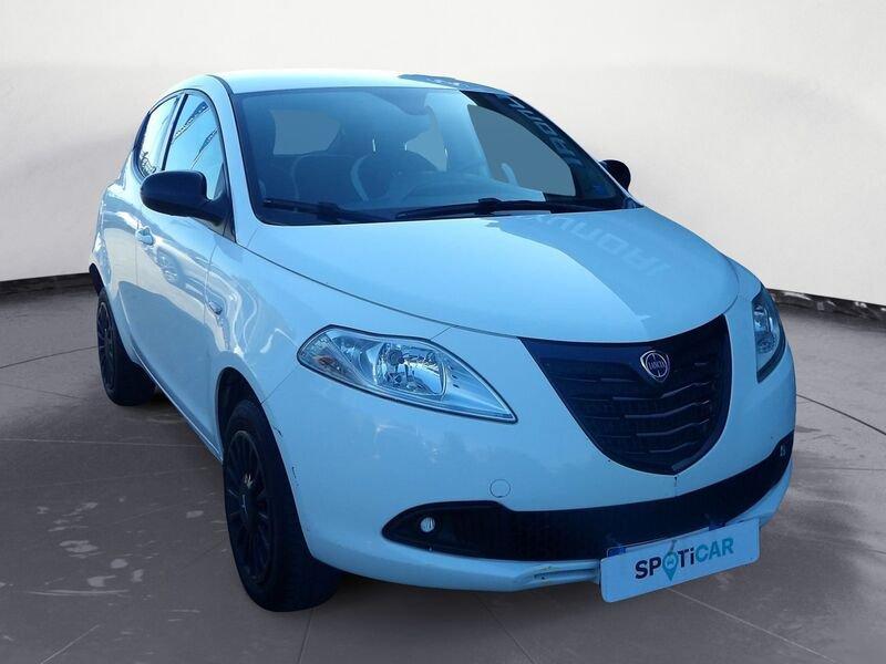 Lancia Ypsilon Ypsilon 0.9 TwinAir 85 CV 5 porte Metano Ecochic Elefantino