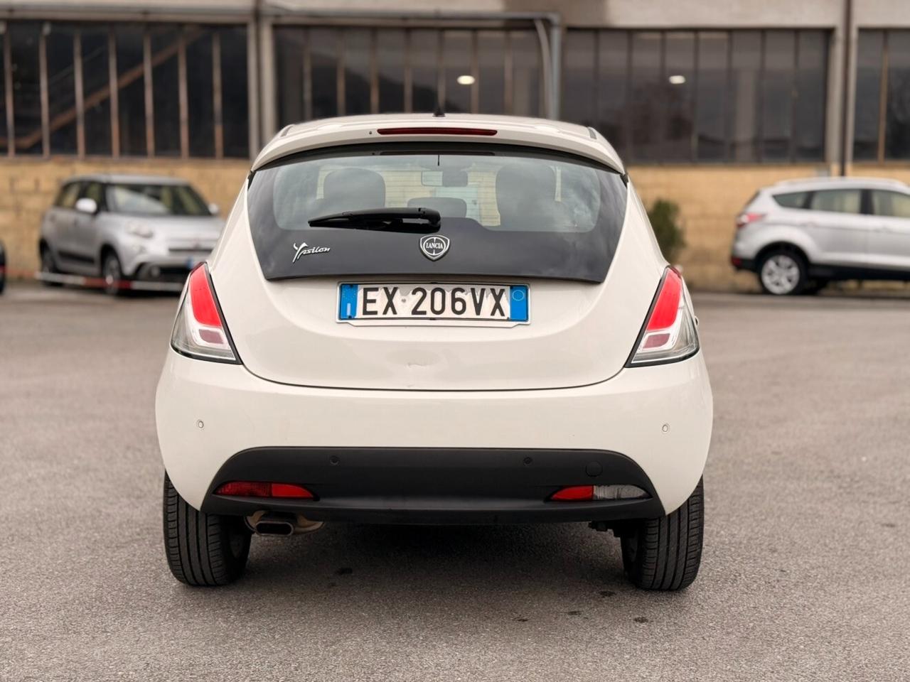Lancia Ypsilon 1.2 69 CV 5 porte GPL Ecochic Gold