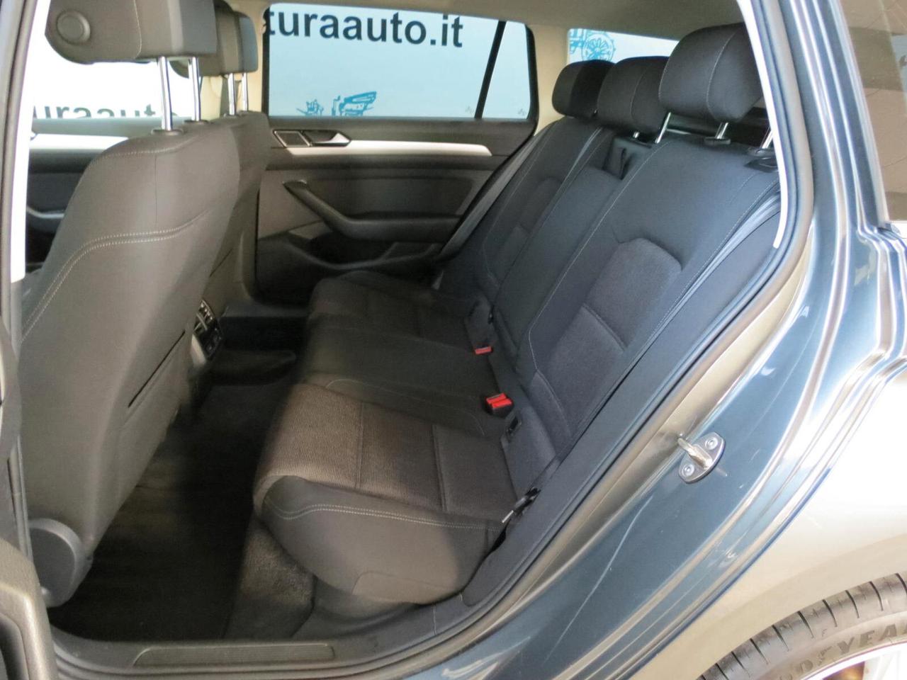 Volkswagen Passat Variant 1.6 TDI 120 cv SCR DSG Business BMT