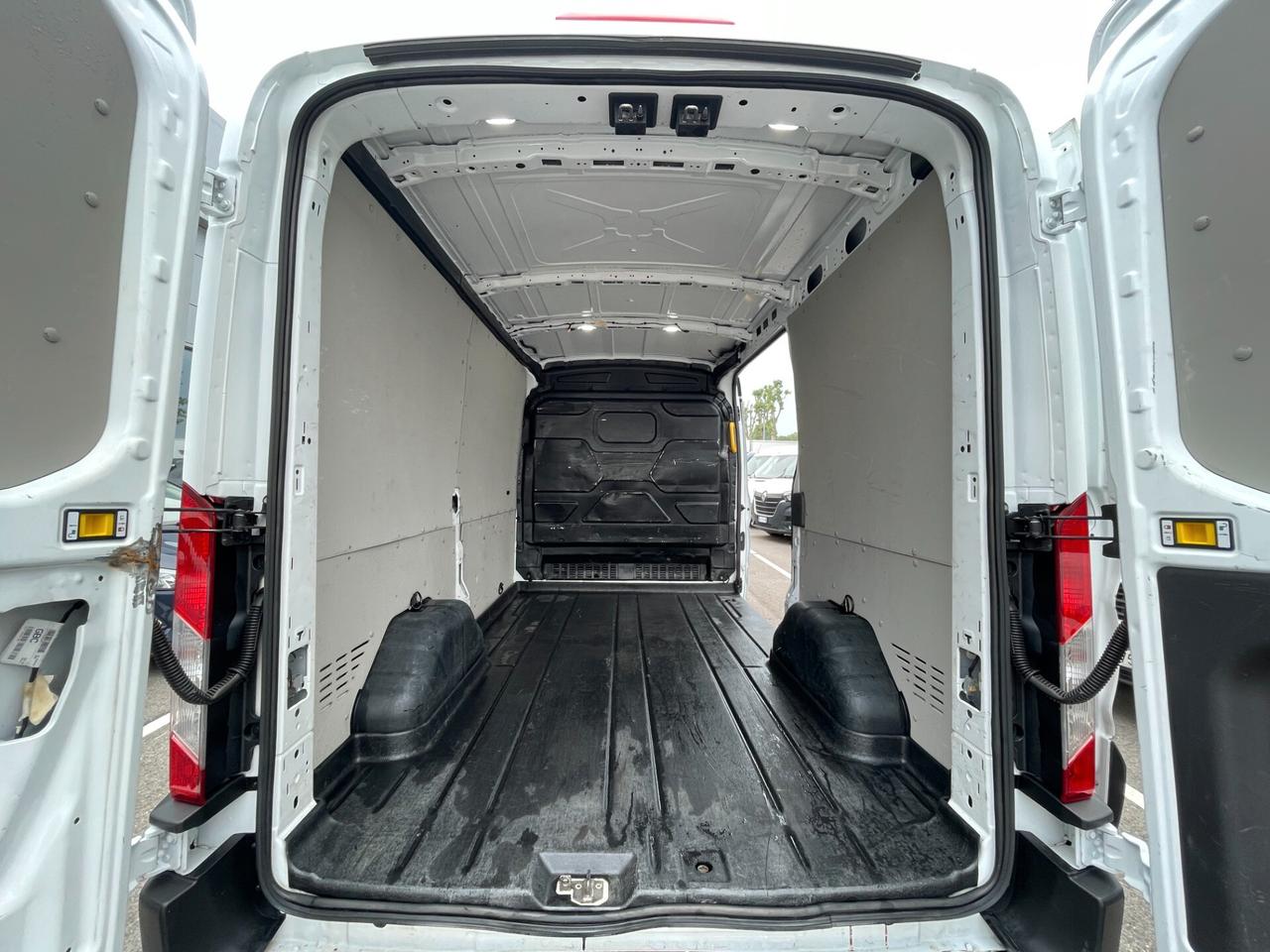 Ford Transit 350 2.0 tdci MHEV 130cv trend L2H2 E6.2