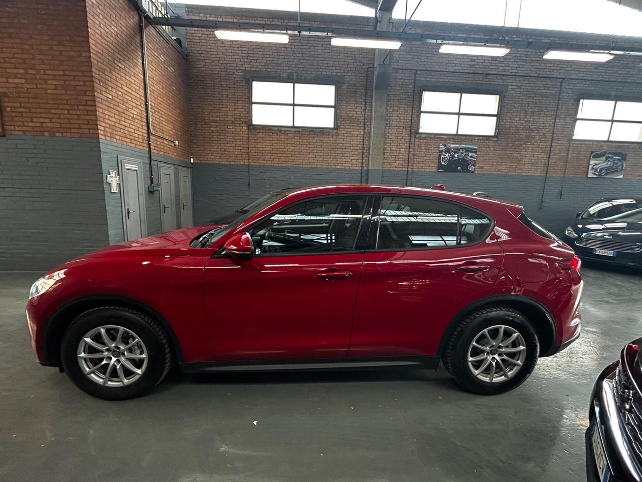 Alfa Romeo Stelvio 2.2 Turbodiesel 160 CV AT8 RWD Business