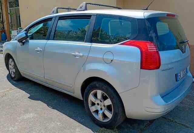 Peugeot 5008 2.0 HDi