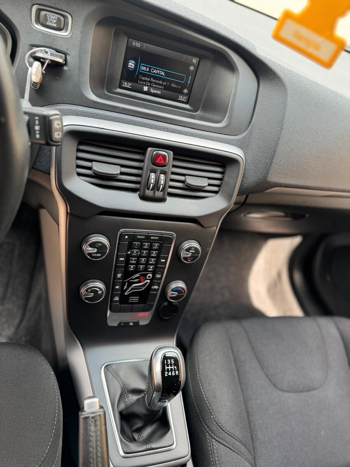 Volvo V40 ANNO 2018 2.0 DIESEL 98.000 KM EURO6B