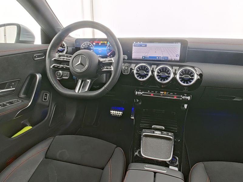 Mercedes-Benz 200 Automatic AMG Line Advanced Plus