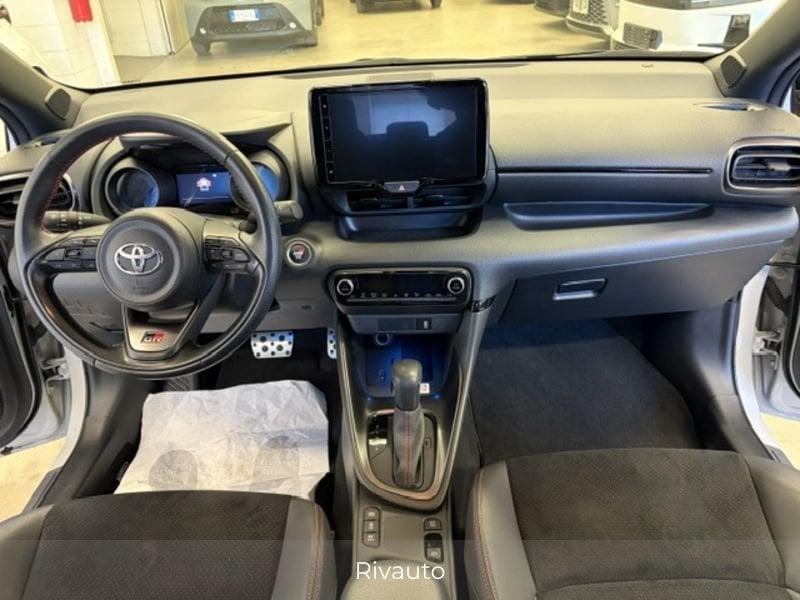 Toyota Yaris Hybrid GR Sport MY22