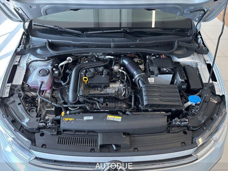 Volkswagen Polo VI 2022 1.0 tsi Life 95cv dsg