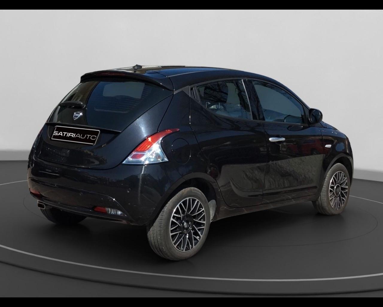 LANCIA Ypsilon III 2021 - Ypsilon 1.0 firefly hybrid Platino s&s 70cv