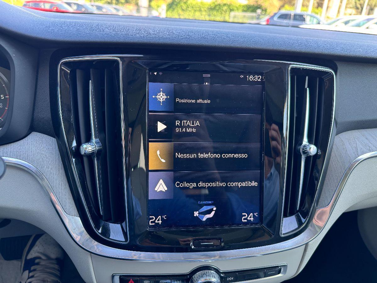 VOLVO - V60 - D3 Geartronic Inscription AUTOCARRO N1