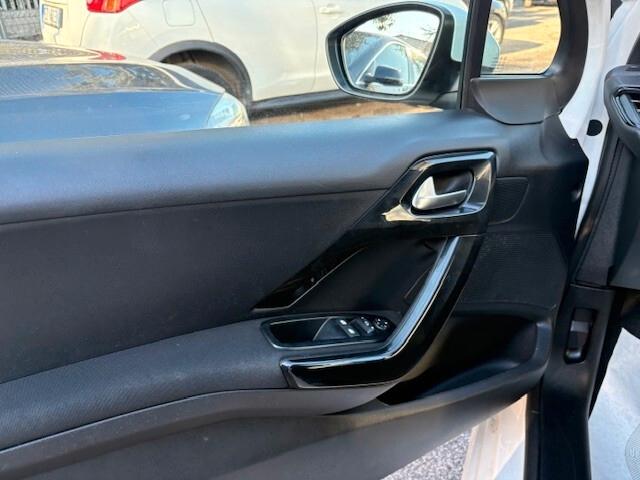 Peugeot 208 PureTech 68 3 porte Active