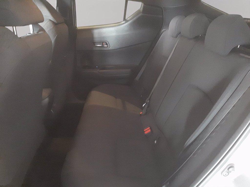 TOYOTA C-hr 1.8h trend 2wd e-cvt del 2017