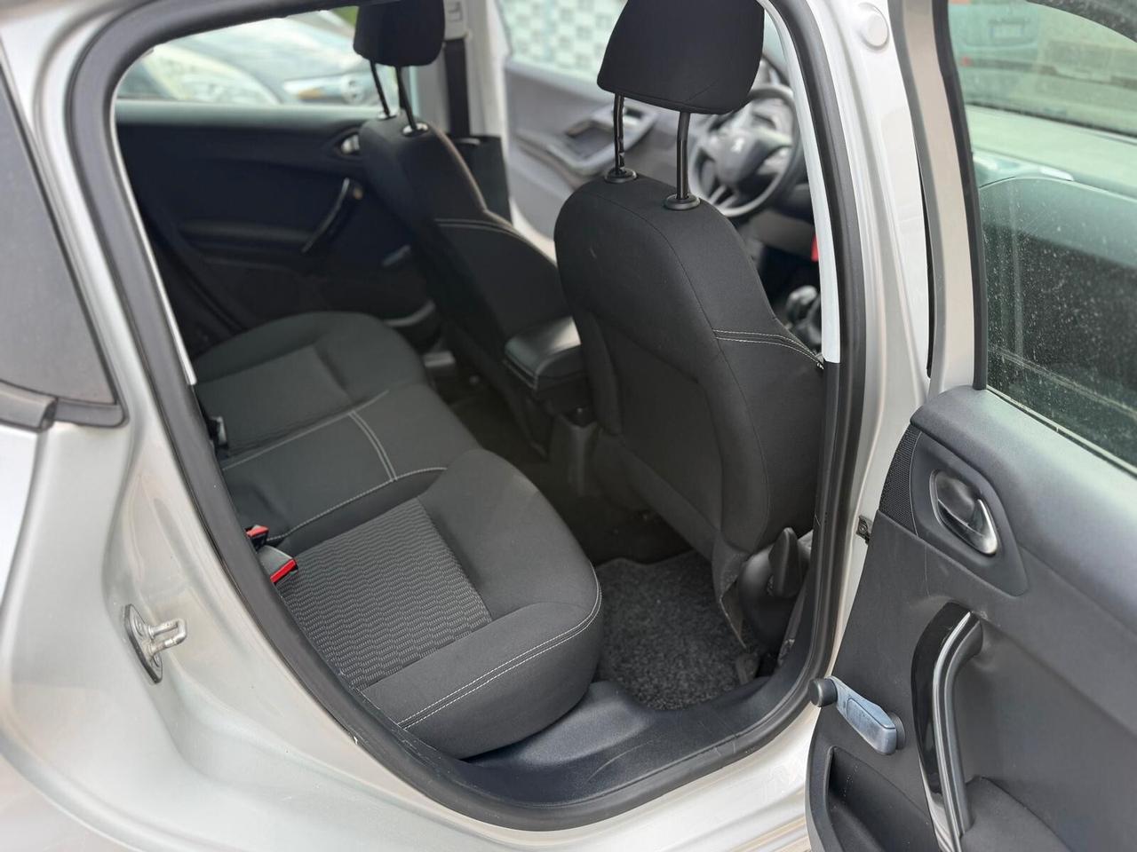 Peugeot 208 BlueHDi 75 5 porte Allure