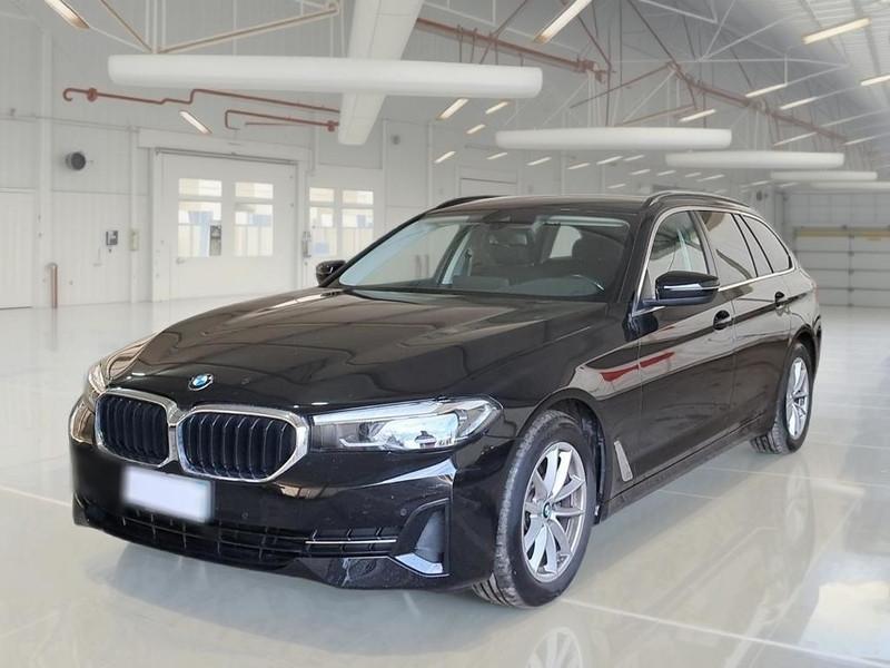 BMW 518 48V BUSINESS TOURING AUTO 5 PORTE STATION WAGON