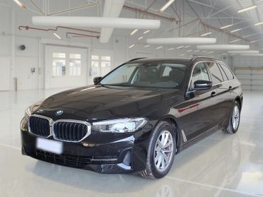 BMW 518 48V BUSINESS TOURING AUTO 5 PORTE STATION WAGON