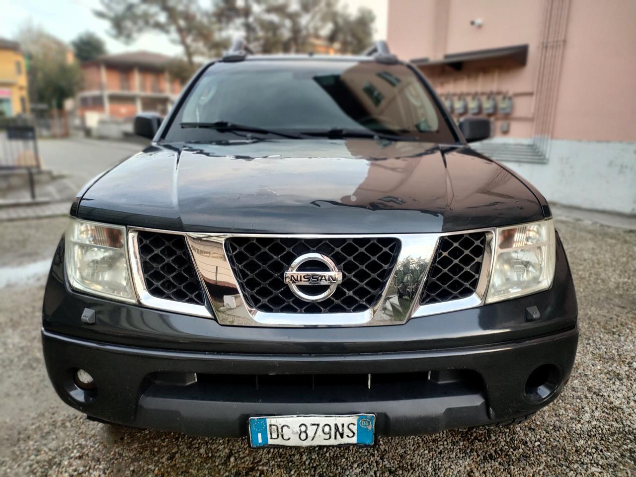 Nissan Navara 2.5 dCi 4p Double Cab LE